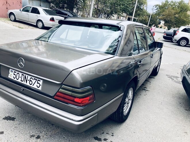 Mercedes E 200 1990, 241,041 km - 2.0 l - Sumqayıt