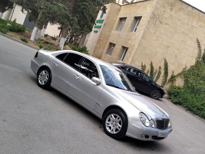 Mercedes E 270 2002, 287,000 km - 2.7 l - Bakı