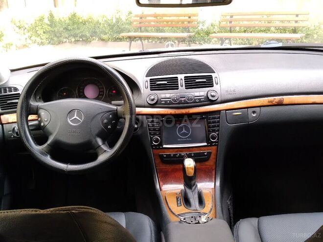 Mercedes E 270 2002, 287,000 km - 2.7 l - Bakı