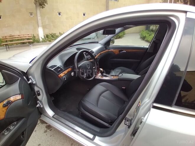 Mercedes E 270 2002, 287,000 km - 2.7 l - Bakı