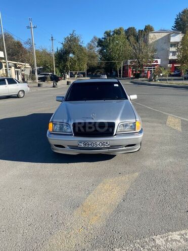 Mercedes C 220 1999, 390,000 km - 2.2 l - Mingəçevir