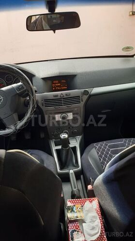 Opel Astra 2004, 150,000 km - 1.4 l - Bakı