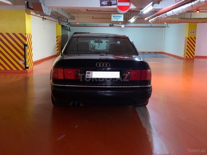 Audi A8 2001, 177,000 km - 2.8 l - Bakı