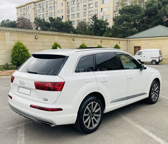 Audi Q7 2017, 54,000 km - 2.0 l - Bakı