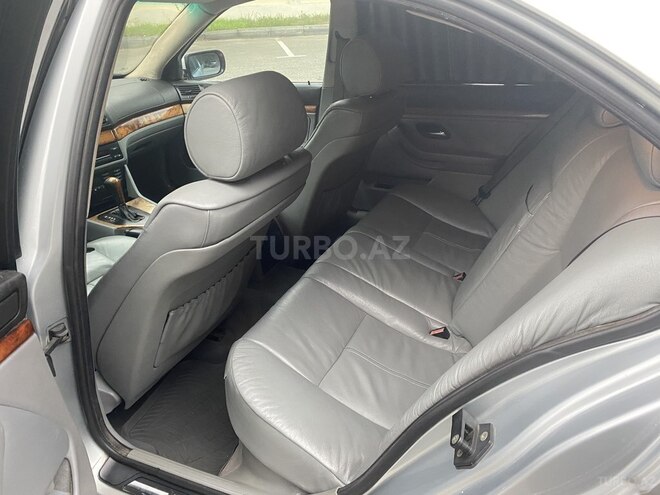 BMW 528 1999, 199,000 km - 2.8 l - Xırdalan