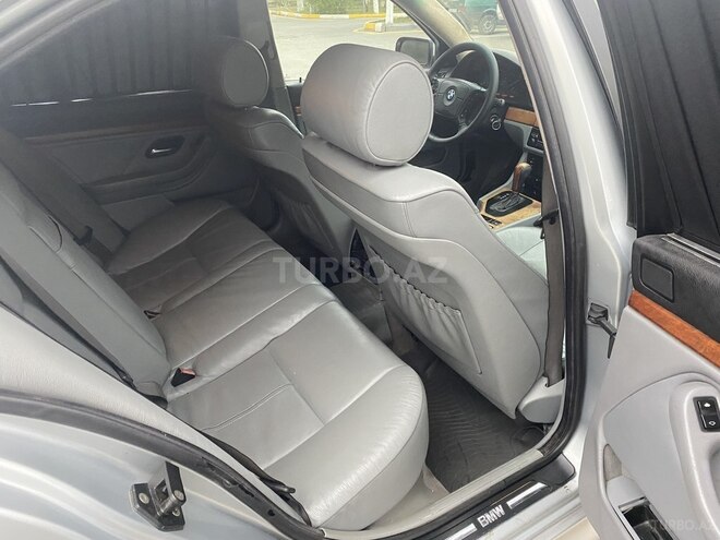 BMW 528 1999, 199,000 km - 2.8 l - Xırdalan