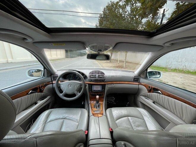 Mercedes E 320 2002, 257,000 km - 3.2 l - Bakı