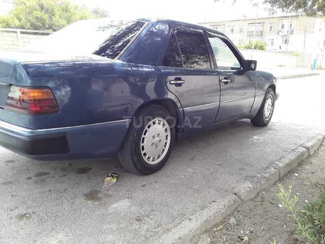 Mercedes 190 1990, 242 km - 2.0 л - Bakı