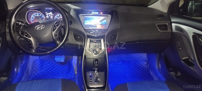 Hyundai Elantra 2013, 297,729 km - 1.8 l - Şirvan