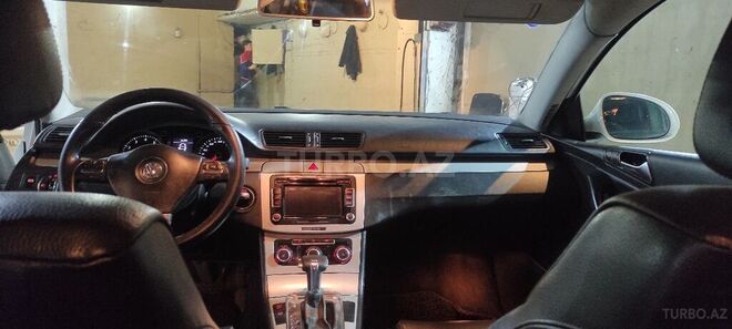 Volkswagen Passat 2010, 219,000 km - 2.0 l - Bakı