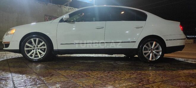Volkswagen Passat 2010, 219,000 km - 2.0 l - Bakı