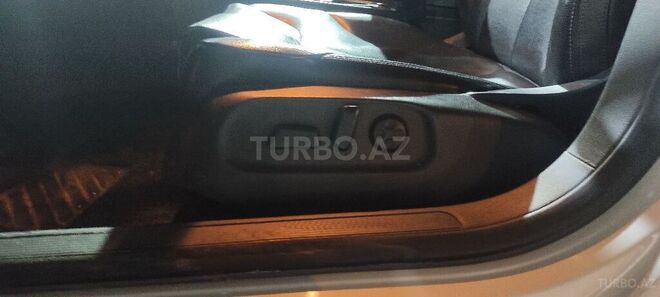 Volkswagen Passat 2010, 219,000 km - 2.0 l - Bakı