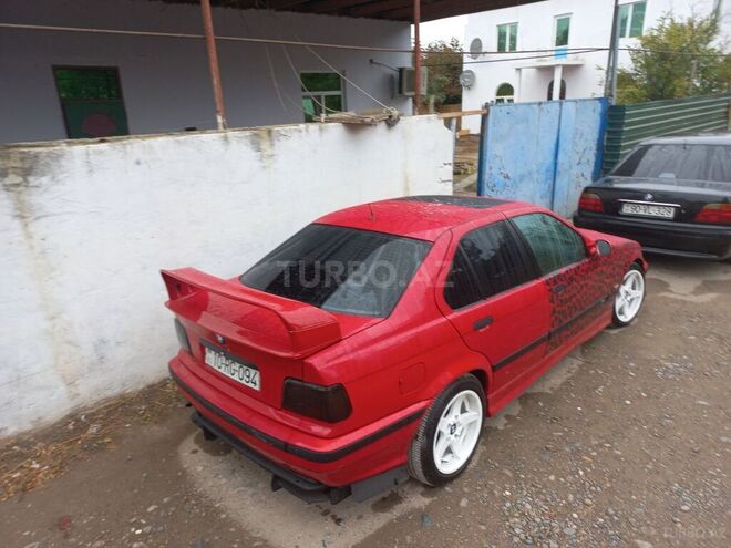 BMW 320 1992, 212,321 km - 2.0 l - Füzuli