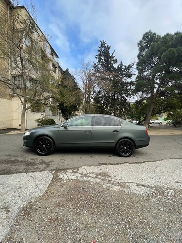 Volkswagen Passat 2005, 252,000 km - 2.0 l - Bakı