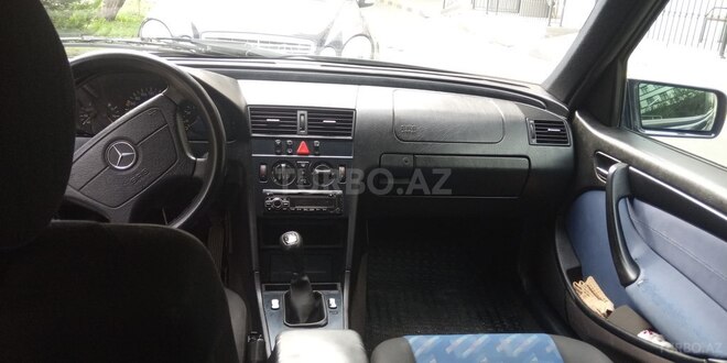 Mercedes C 220 1999, 188,000 km - 2.0 l - Bakı