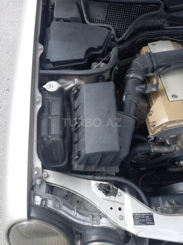 Mercedes E 200 1998, 582,000 km - 2.0 l - Bakı