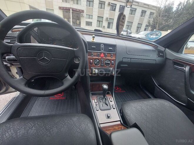 Mercedes C 230 1997, 304,000 km - 2.3 l - Bakı