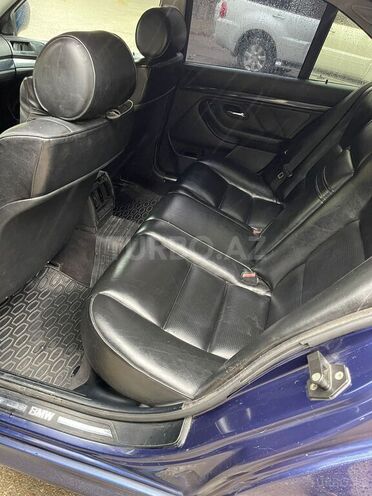 BMW 528 1997, 290,415 km - 2.8 l - Bakı