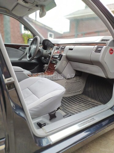 Mercedes E 220 2001, 700,000 km - 2.2 l - Sabirabad