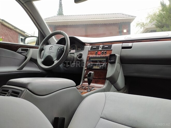 Mercedes E 220 2001, 700,000 km - 2.2 l - Sabirabad