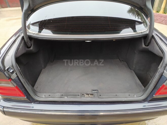 Mercedes E 220 2001, 700,000 km - 2.2 l - Sabirabad