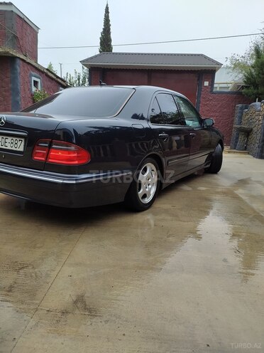 Mercedes E 220 2001, 700,000 km - 2.2 l - Sabirabad