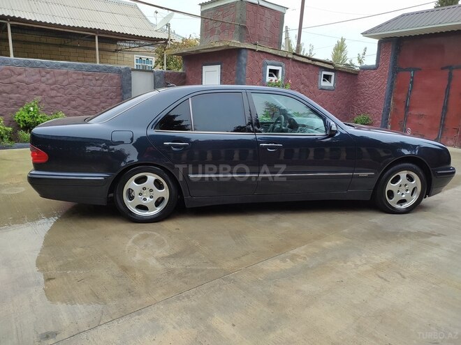 Mercedes E 220 2001, 700,000 km - 2.2 l - Sabirabad