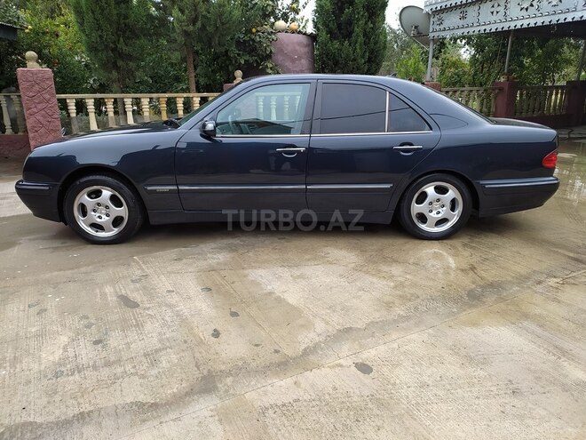 Mercedes E 220 2001, 700,000 km - 2.2 l - Sabirabad