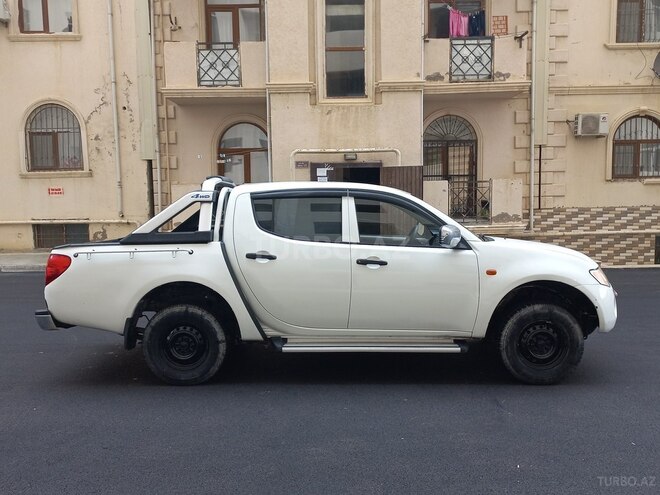 Mitsubishi L200 2006, 461,000 km - 2.4 l - Bakı