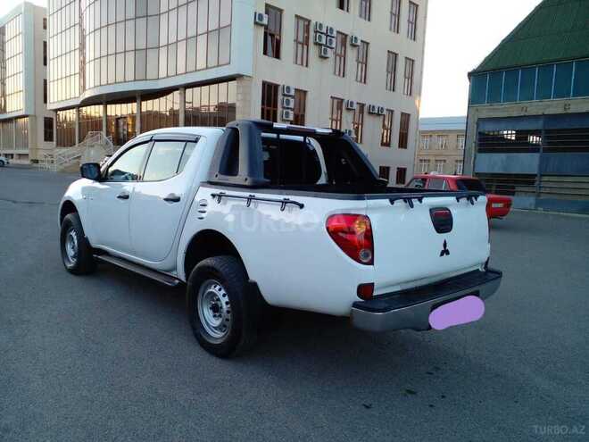 Mitsubishi L200 2011, 200,000 km - 2.5 l - Gəncə