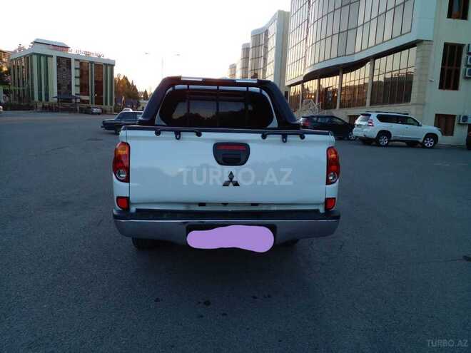 Mitsubishi L200 2011, 200,000 km - 2.5 l - Gəncə