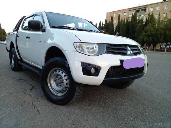 Mitsubishi L200 2011, 200,000 km - 2.5 l - Gəncə