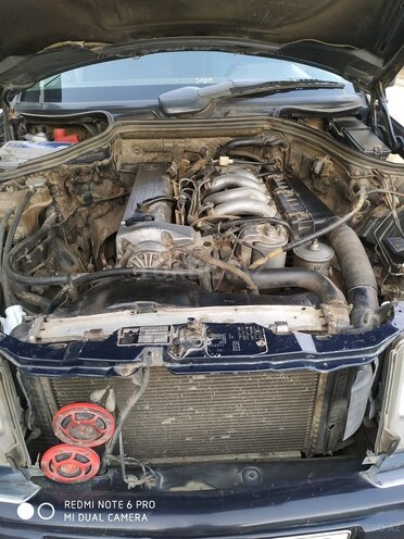 Mercedes E 250 1989, 285,000 km - 2.5 л - Masallı