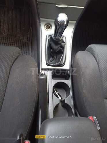 Toyota Corolla 2006, 198,300 km - 1.4 л - Bakı