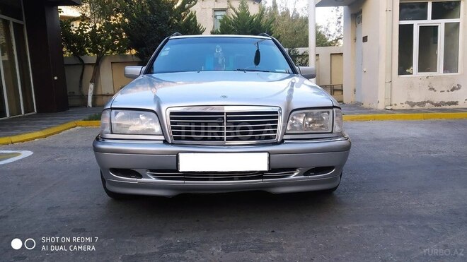 Mercedes C 200 2000, 286,000 km - 2.0 l - Bakı