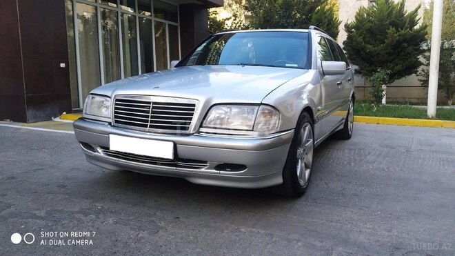 Mercedes C 200 2000, 286,000 km - 2.0 l - Bakı