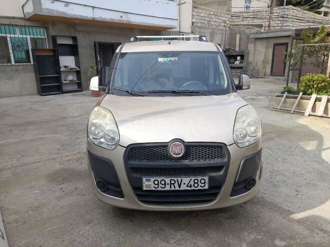 Fiat Doblo 2010, 248,361 km - 1.4 l - Bakı