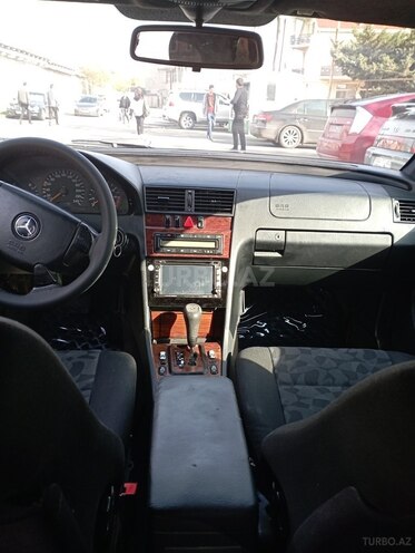 Mercedes C 200 2000, 386,000 km - 2.0 л - Bakı