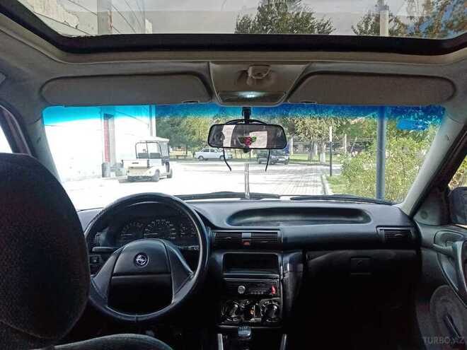 Opel Astra 1993, 447,766 km - 1.8 l - Şəki