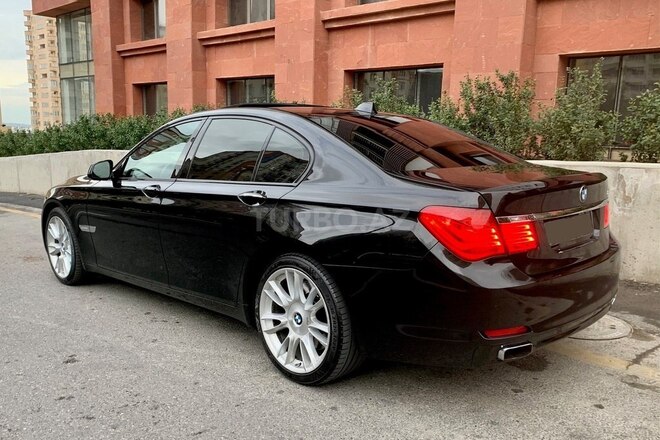 BMW 750 2009, 117,000 km - 4.4 л - Bakı