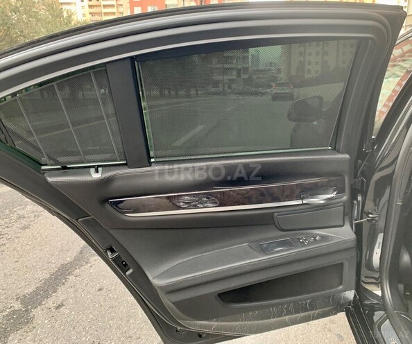 BMW 750 2009, 117,000 km - 4.4 л - Bakı