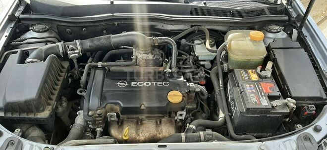 Opel Astra 2009, 170,000 km - 1.4 л - Gəncə