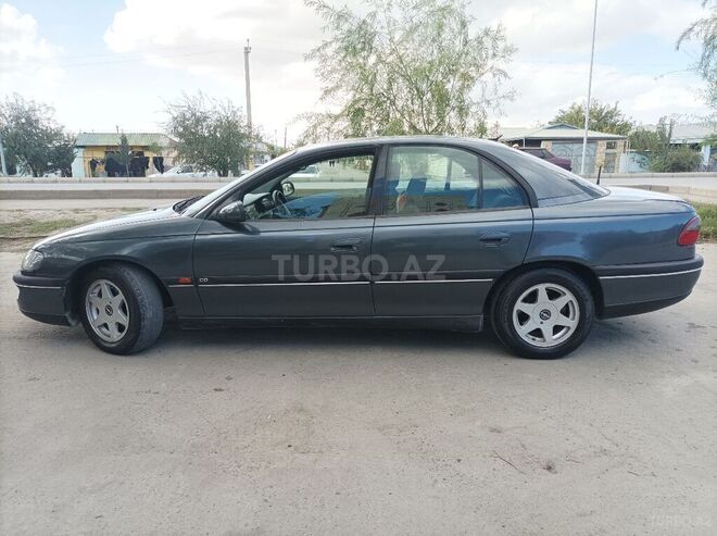 Opel Omega 1997, 259,000 km - 2.0 l - Mingəçevir