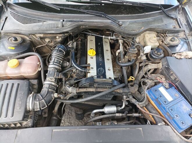 Opel Omega 1997, 259,000 km - 2.0 l - Mingəçevir