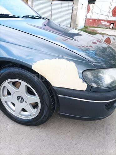 Opel Omega 1997, 259,000 km - 2.0 l - Mingəçevir