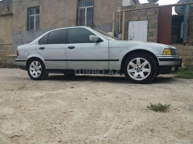 BMW 318 1994, 195,086 km - 1.8 l - Bakı