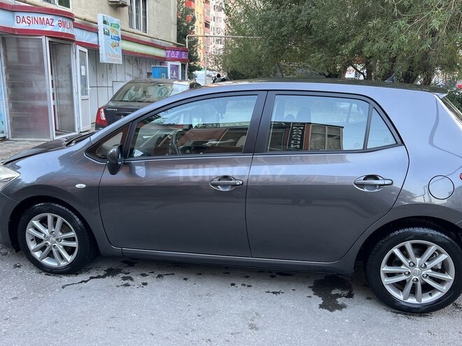 Toyota Auris 2009, 133,000 km - 1.4 l - Xırdalan