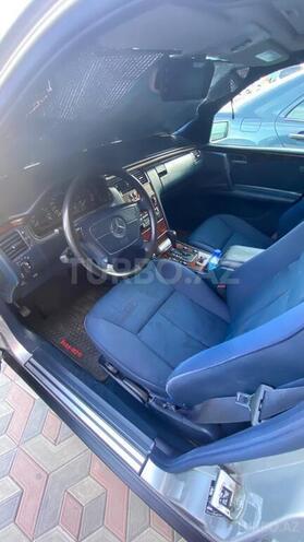 Mercedes E 200 1997, 377,000 km - 2.0 l - Yevlax
