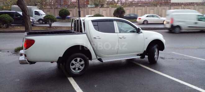 Mitsubishi L200 2014, 555,550 km - 2.5 l - Bakı