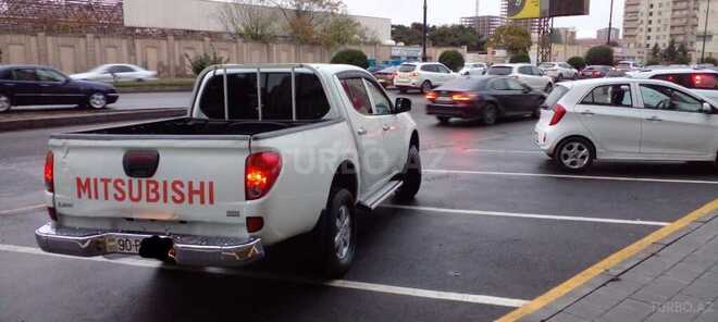 Mitsubishi L200 2014, 555,550 km - 2.5 l - Bakı